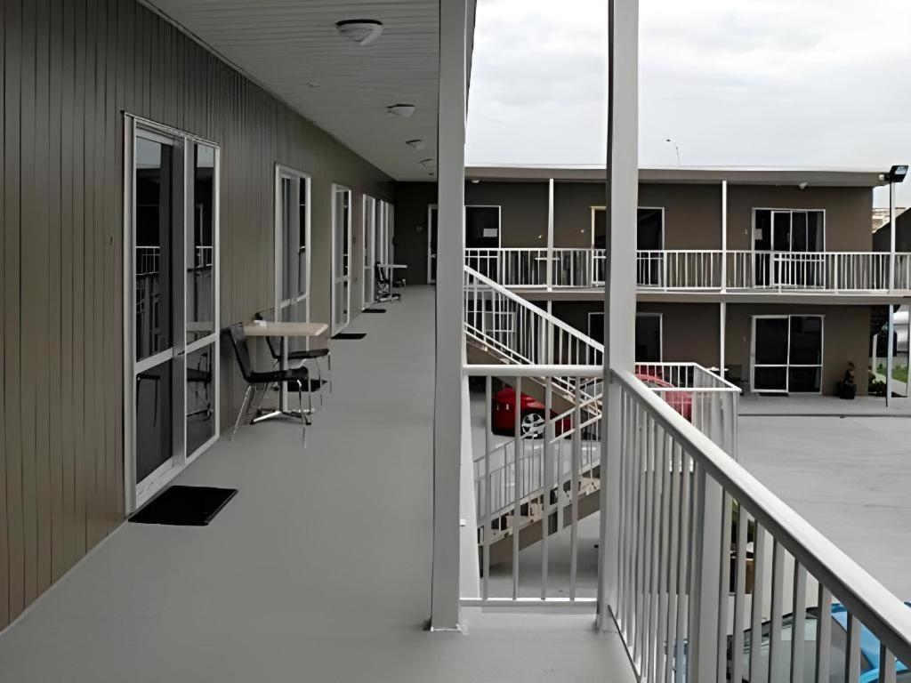 Hawera Central Motor Lodge Exterior photo