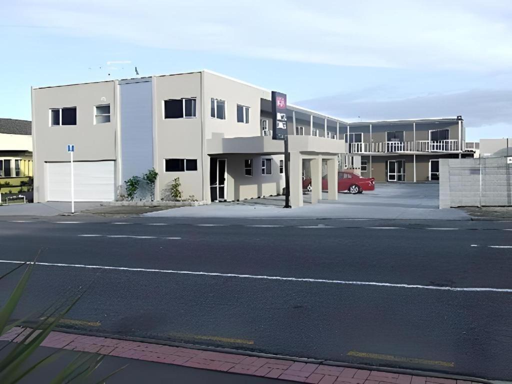 Hawera Central Motor Lodge Exterior photo